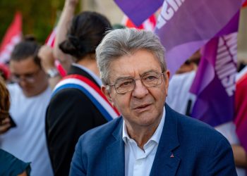 «Le chaos, c’est lui» : Mélenchon annonce une nouvelle procédure de destitution contre Macron