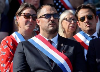 Après sa visite polémique en Algérie, Sébastien Delogu est désormais «sous le charme» de la Tunisie