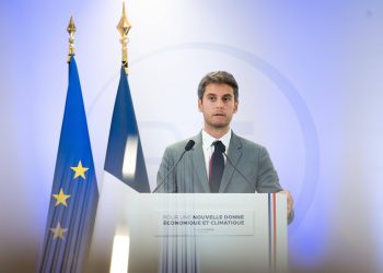«GPA éthique» : Attal prêt à franchir la ligne rouge fixée par Macron ?