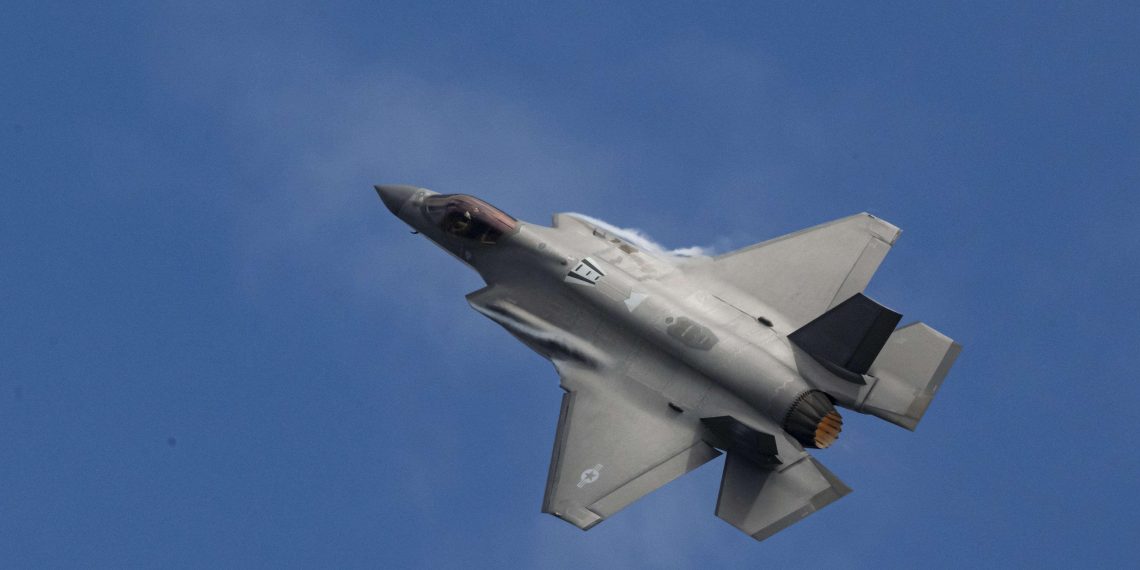 F-35 : des élus suisses réclament un gel du contrat avec les États-Unis