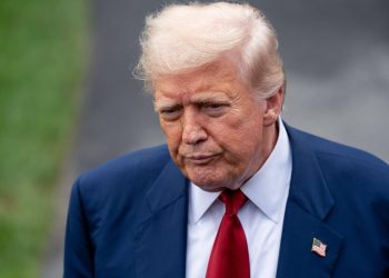 «Nous allons protéger notre peuple» : Trump ordonne le déploiement de sous-marins nucléaires face à la Russie