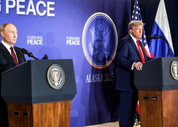 Guerre en Ukraine : ce qu’il faut retenir du sommet Trump-Poutine en Alaska