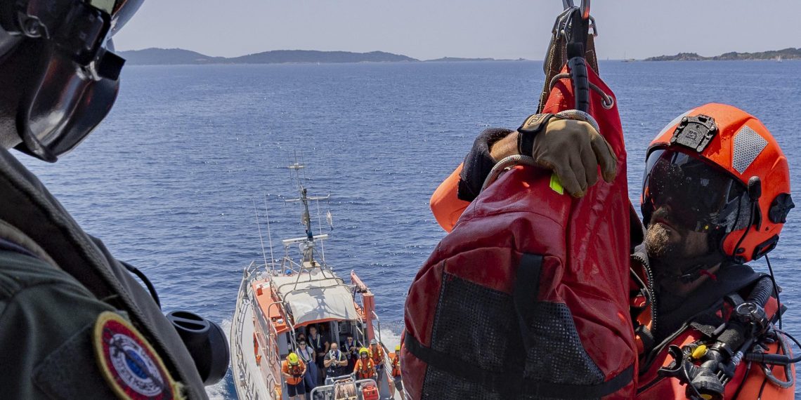 Hélitreuillage au large : sortie en mer avec la SNSM de Hyères