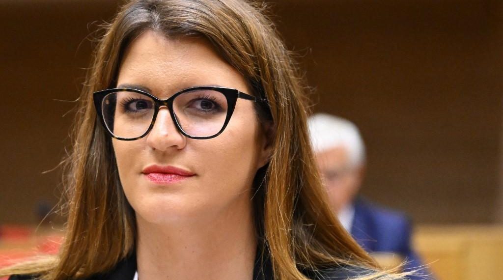 «Tu pourrais être ma petite sœur» : Marlène Schiappa apporte son soutien à Claire Geronimi, violée par un OQTF