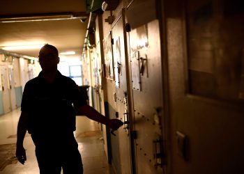 Gironde : la livraison de milliers de bouteilles de vin destinées aux ateliers d’une prison provoque la colère des surveillants