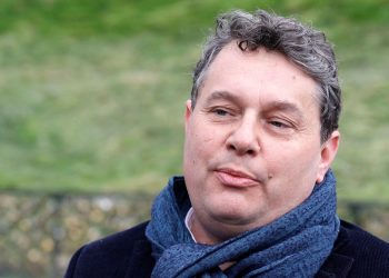 «Il s’est fait offrir son coiffeur à Cagnes-sur-mer» : les notes de frais troublantes du maire du XVIIIe arrondissement de Paris