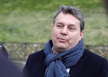 Coiffeur, pressing, pourboires… Les notes de frais du maire PS du 18e arrondissement font scandale