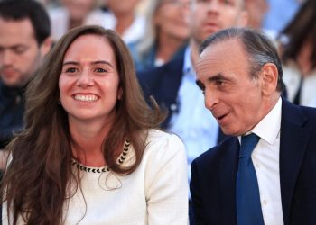 Référendum sur l’immigration : Éric Zemmour et Sarah Knafo ont signé la pétition de Philippe de Villiers