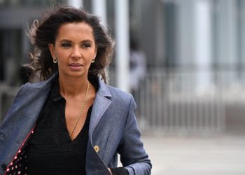 «Des OQTF agressent et sont relâchés» : le coup de gueule de Karine Le Marchand après la condamnation de Sarkozy