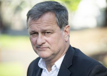 Référendum sur l’immigration : Louis Aliot a signé la pétition de Philippe de Villiers