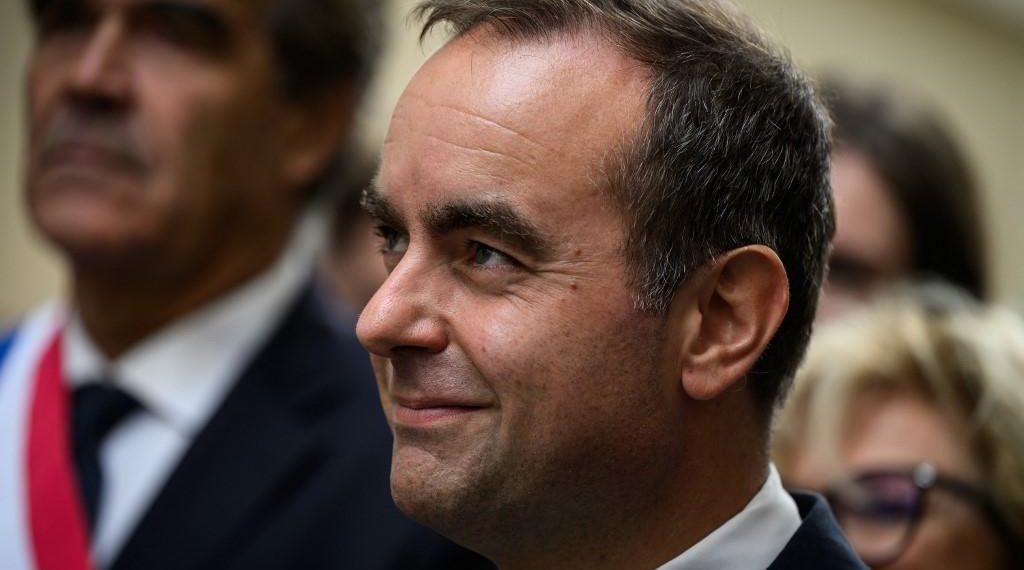 Suppression des jours fériés, privilèges des ministres : les premières annonces de Sébastien Lecornu