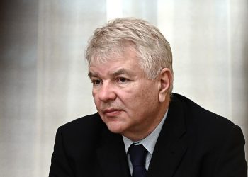 «Ce serait la guerre» : l’ambassadeur de Russie en France met en garde l’Otan contre la destruction d’un avion russe