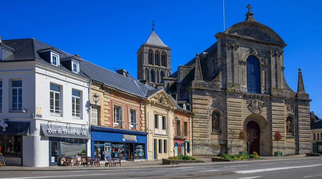 Églises, châteaux, moulins… L’État doit tout faire pour sauver le patrimoine français !