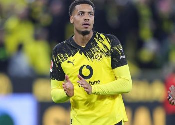 «Repose en paix avec le Seigneur» : un joueur du Borussia Dortmund recadré après son hommage à Charlie Kirk