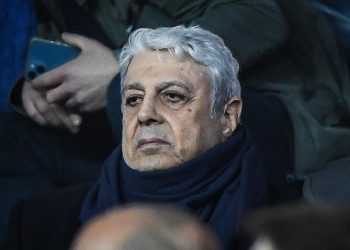 Turquie : Istanbul annule un concert d’Enrico Macias à cause de son soutien à Israël