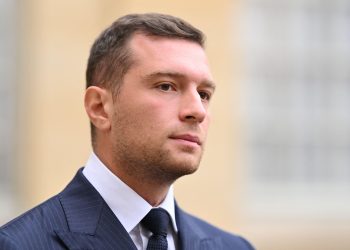 «Soit la rupture, soit la censure» : Jordan Bardella met en garde Sébastien Lecornu