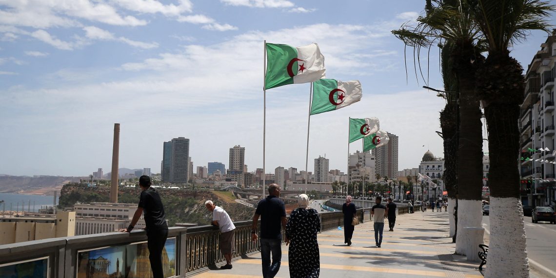 «Une avancée de façade» : l’illusion de l’égalité femmes-hommes en Algérie