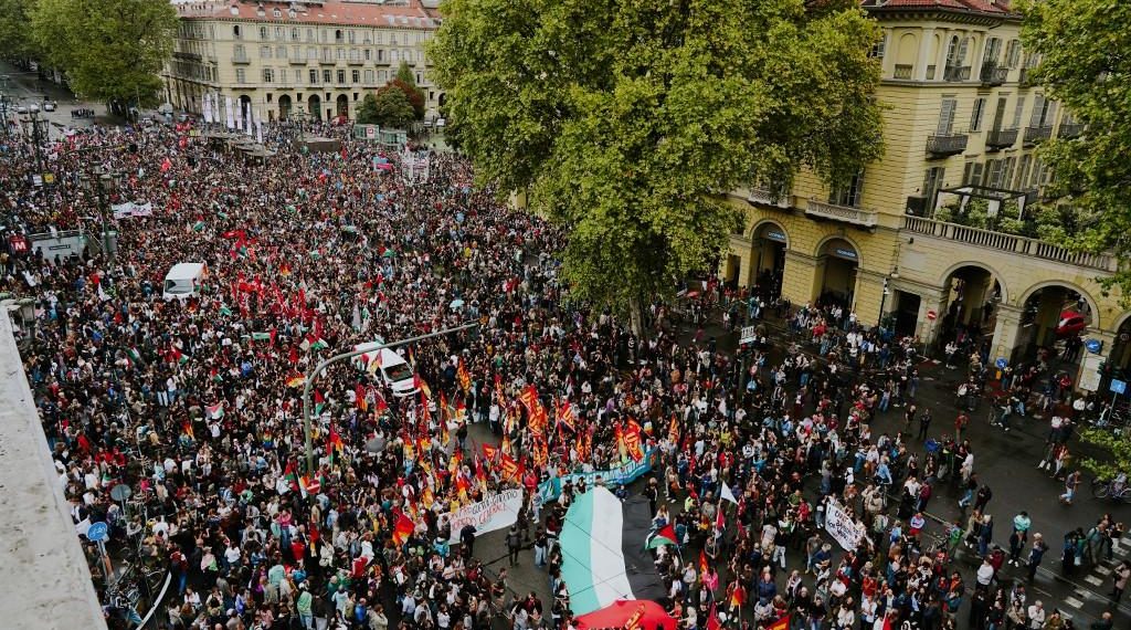 Italie : des milliers de propalestiniens manifestent face au refus de Meloni de reconnaître la Palestine