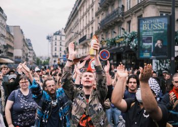De la contestation fiscale à la révolution politique en 2027 ?