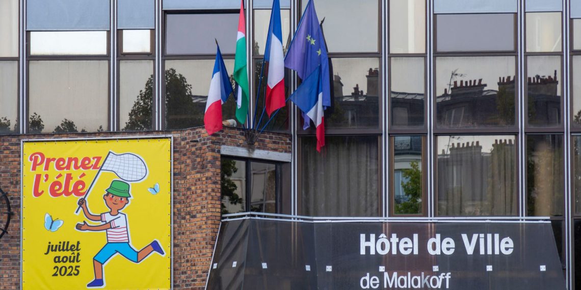 Malakoff : le tribunal administratif de Cergy enjoint à la mairie de retirer le drapeau palestinien de sa façade