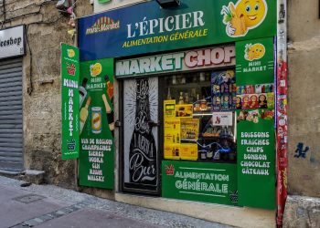 INFO JDD. 30 % des épiceries en France continuent de vendre illégalement des puffs