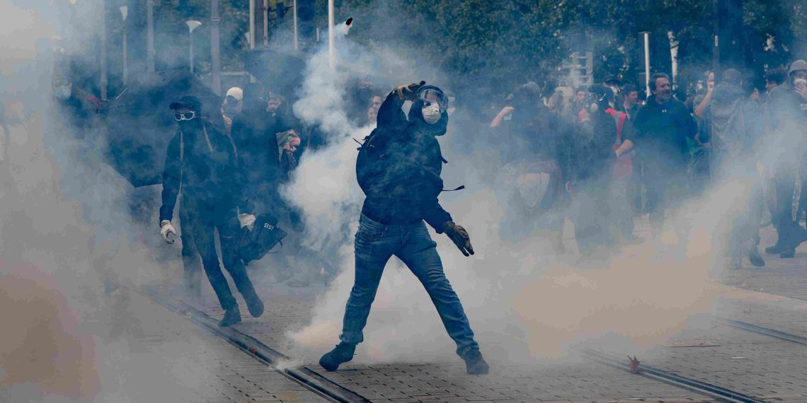 SONDAGE – 91% des Français pensent qu’il faut interdire aux casseurs de participer aux manifestations