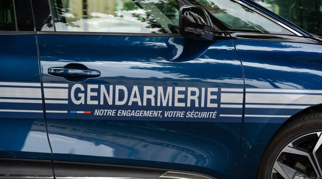 Saône-et-Loire : un octogénaire poignardé à mort dans sa voiture, une jeune Roumaine interpellée