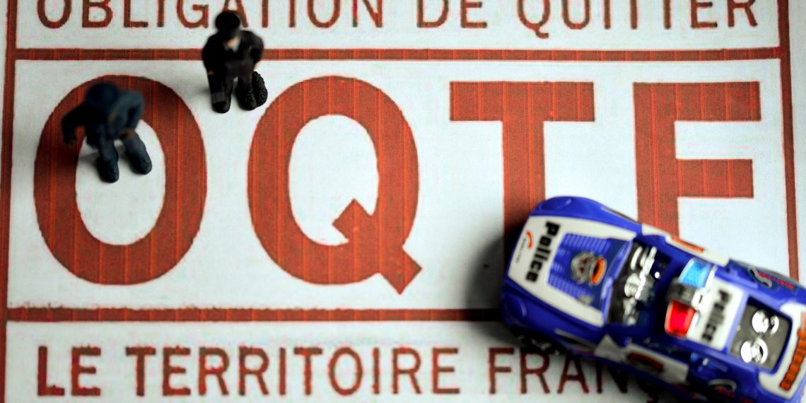 SONDAGE – 86% des Français estiment qu’en attendant leur expulsion, il faut emprisonner systématiquement tous les étrangers auteurs de crimes et délits sous OQTF