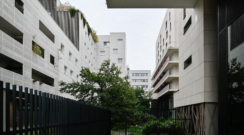 Immobilier : quand l’État vend ses biens aux particuliers