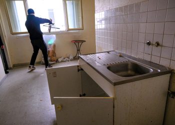 Logement : les propriétaires mal protégés face aux squatteurs à cause d’une faille juridique