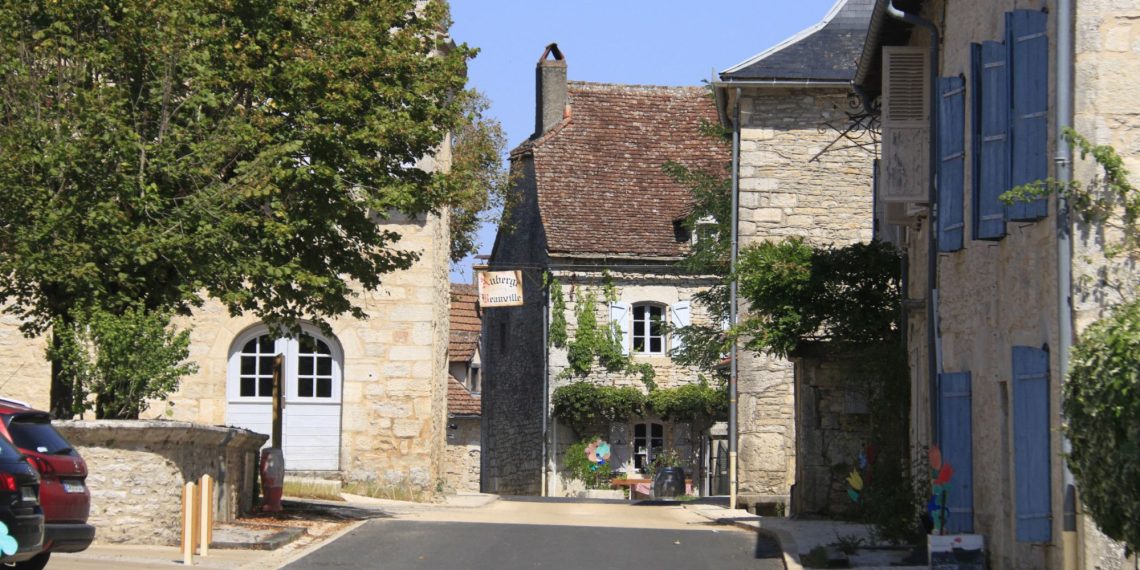 «On va prendre des talkie-walkies et patrouiller» : face aux cambriolages, des habitants d’un village du Lot se mobilisent