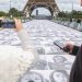 Au pied de la tour Eiffel, plus de 1.300 portraits de familles de victimes d’homicides routiers