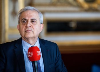 «Jamais on ne me fera voter pour eux» : Roger Karoutchi appelle à un front républicain anti-LFI