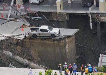 Thaïlande : Une route s’effondre à Bangkok, laissant un gouffre béant impressionnant