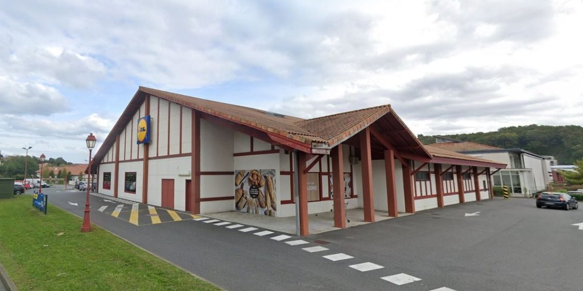 Landes : Des tags antisémites retrouvés sur les portes d’un supermarché