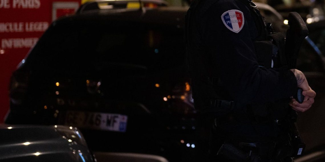 Val-d’Oise : Une femme frappe son conjoint à coups de fourchette et lui jette de l’eau bouillante