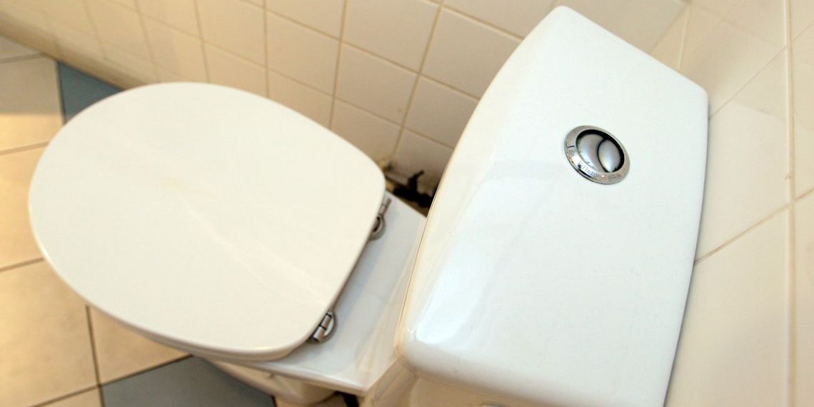 Côtes-d’Armor : Un élu breton surpris en train de filmer une personne dans les toilettes d’un supermarché