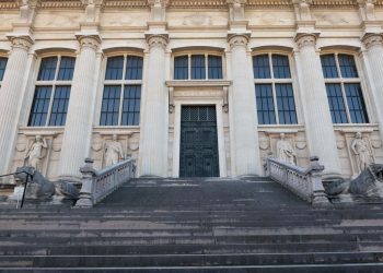 Loire-Atlantique : Un employé d’hypermarché soupçonné d’avoir violé des adolescents contre des « cadeaux »