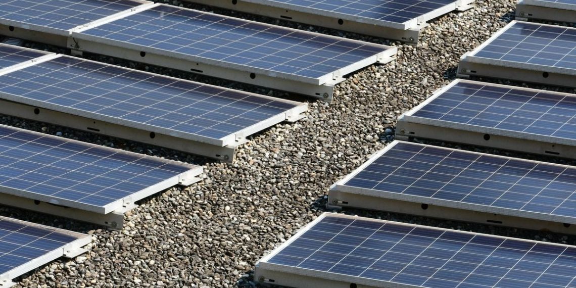 Un petit parc solaire rend ces villages du Lot indépendants en électricité