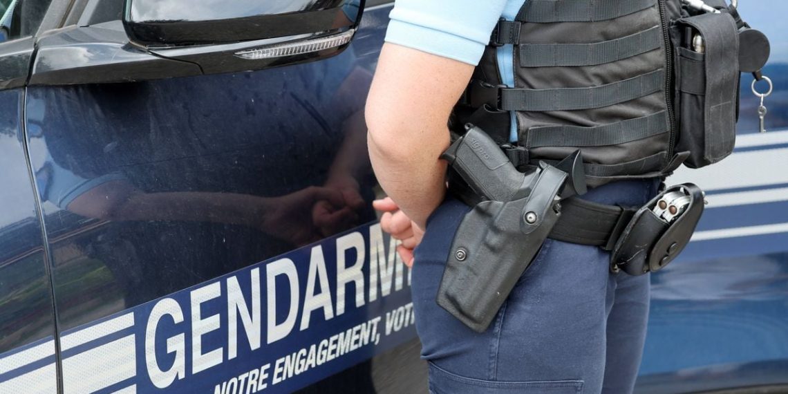 Pyrénées-Orientales : Un gendarme tire sur un homme en garde à vue qui tentait de lui voler son arme
