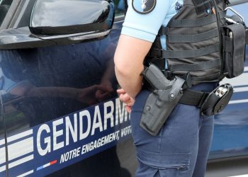 Pyrénées-Orientales : Un gendarme tire sur un homme en garde à vue qui tentait de lui voler son arme