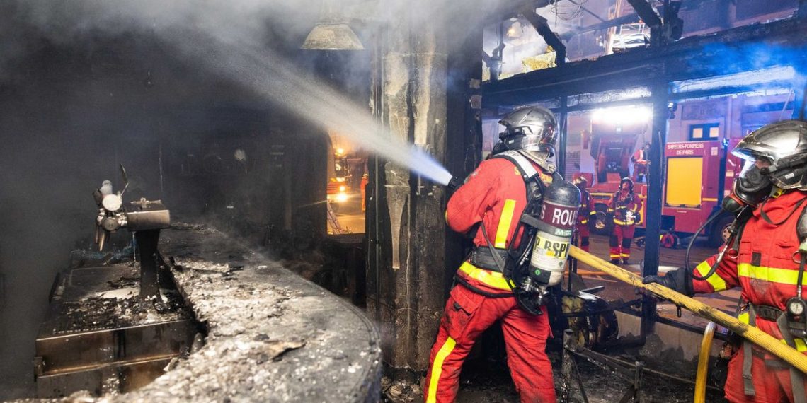 Paris : Deux restaurants incendiés dans la même rue, des employés parmi les suspects