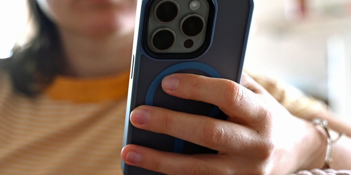 Seine-et-Marne : Un homme condamné pour le vol du téléphone d’une adolescente victime d’un accident