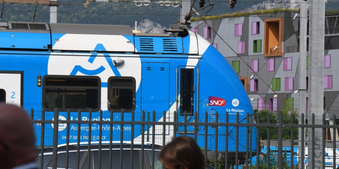 Lyon : Un TER percute une personne, le trafic perturbé sur la ligne vers Grenoble