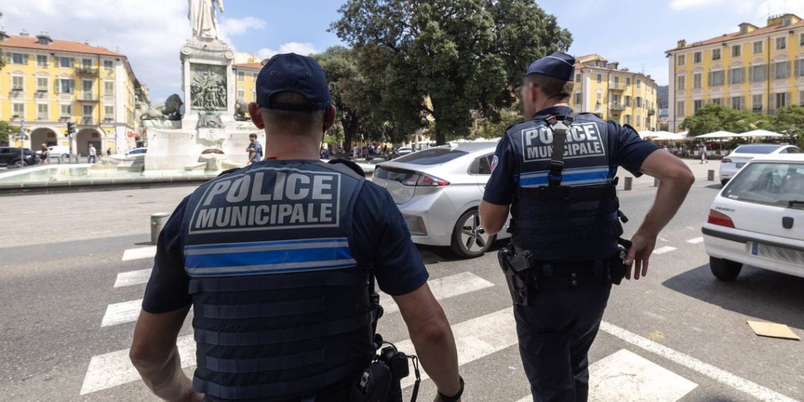 Montpellier : La police tombe sur de la drogue et des armes lors d’un contrôle de routine