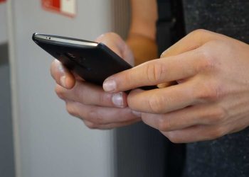 Une vaste escroquerie à l’assurance mobile mise au jour : faites-vous partie des nombreuses victimes ?