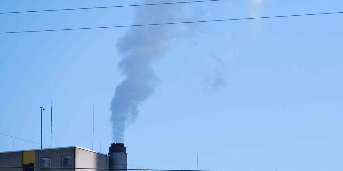 Val-de-Marne : Près de l’incinérateur d’Ivry, les écoles seraient polluées