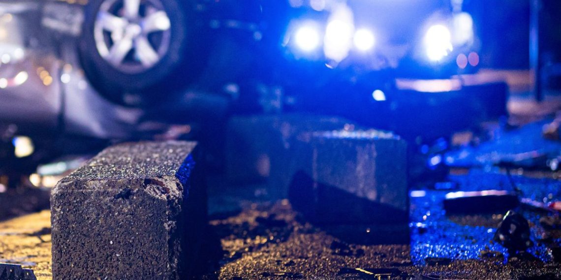 Ardennes : Sortie de route pour trois jeunes, qui s’encastrent dans une maison