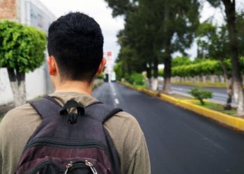 Pays-Bas : Un inconnu le paye pour tirer sur quelqu’un, l’ado se tue accidentellement avec l’arme