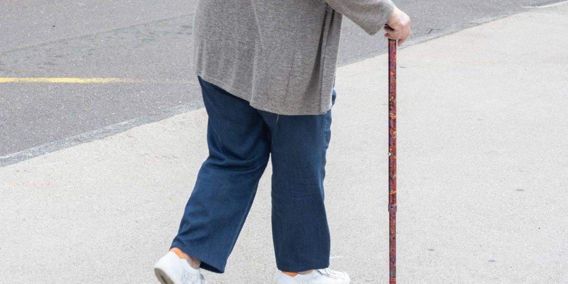 Oise : Une sexagénaire séquestrée et violentée par son voisin d’hôtel